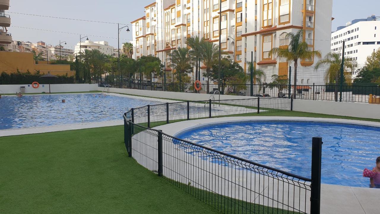 Estepona Puerto Leilighet Eksteriør bilde